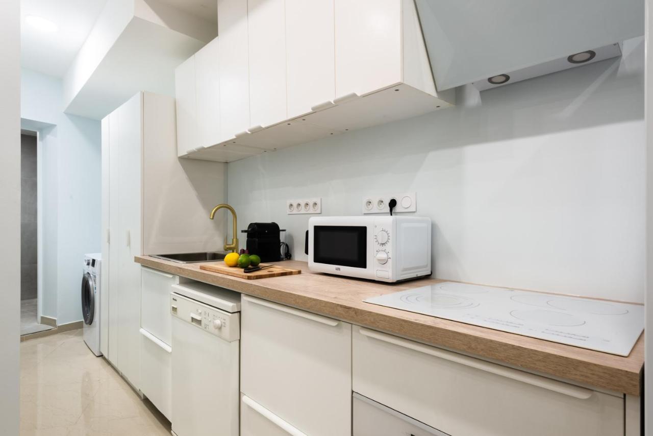 Sweett - Lafayette Apartment